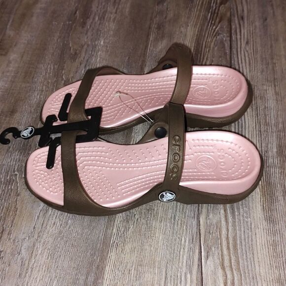 Crocs brown girls sandals Sz 4 New - Picture 2 of 10